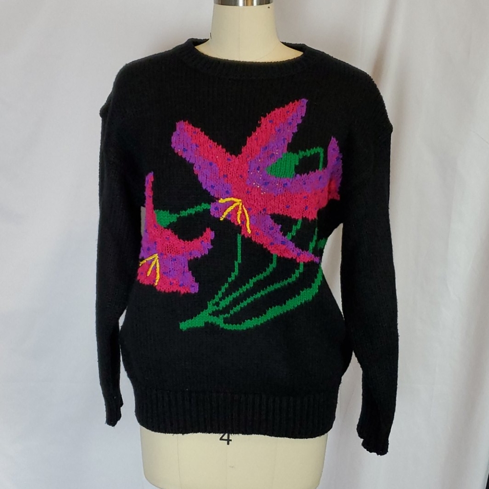 Uno & Una 90s Y2K, S, Vtg black sweater w/flower